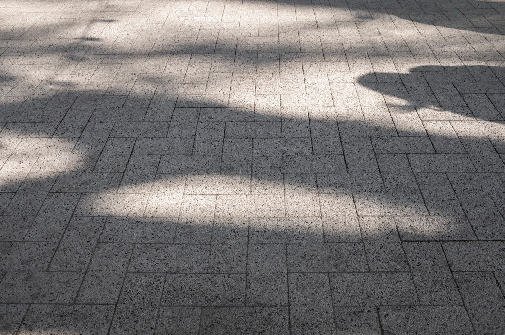 Paver para Calçadas: Como fazer a Escolha e Instalação 2 calcada de paver concreto
